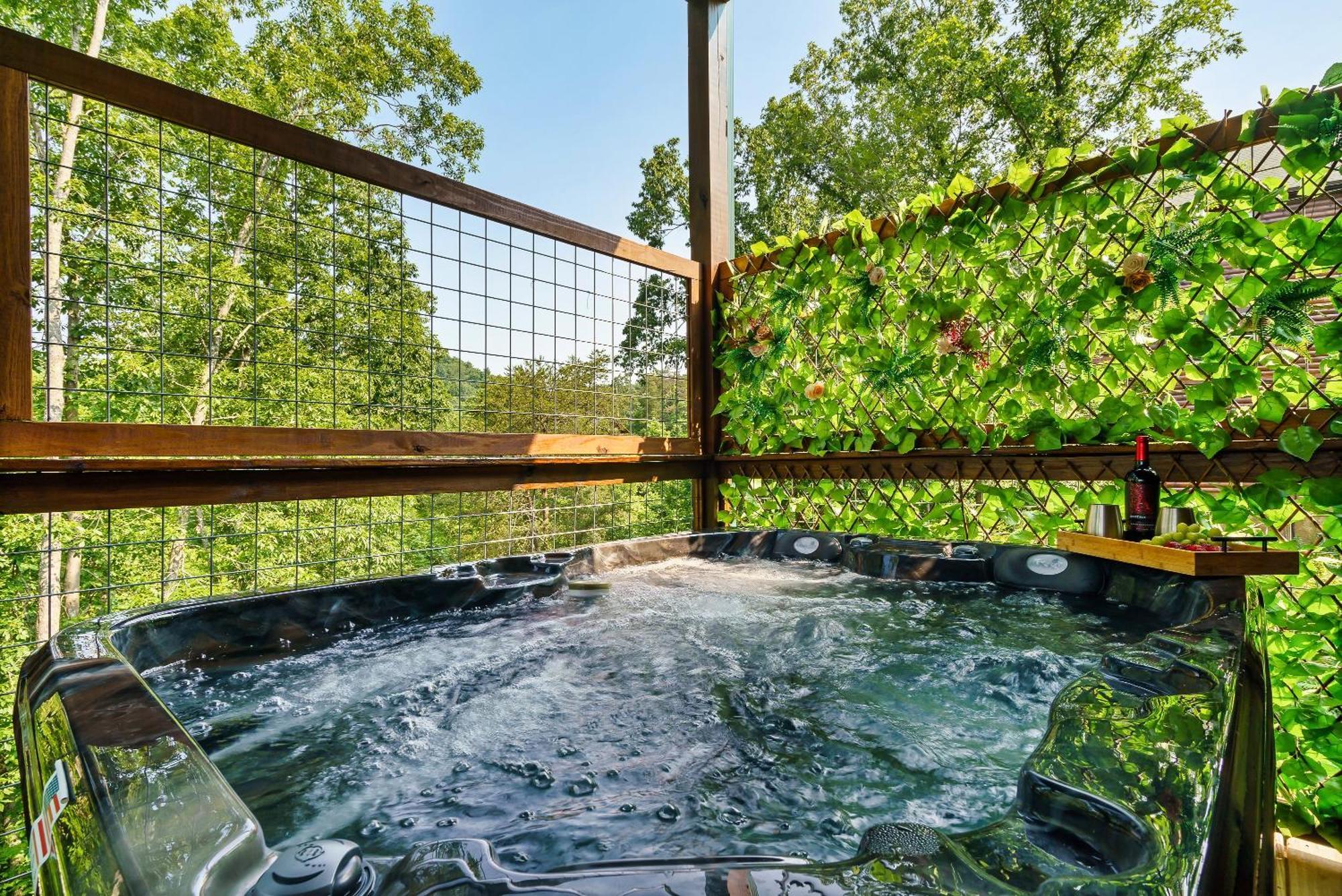 Spring Sale! Indoor Pool, Pet Stays Free, Movie, Hottub Sevierville Exteriör bild