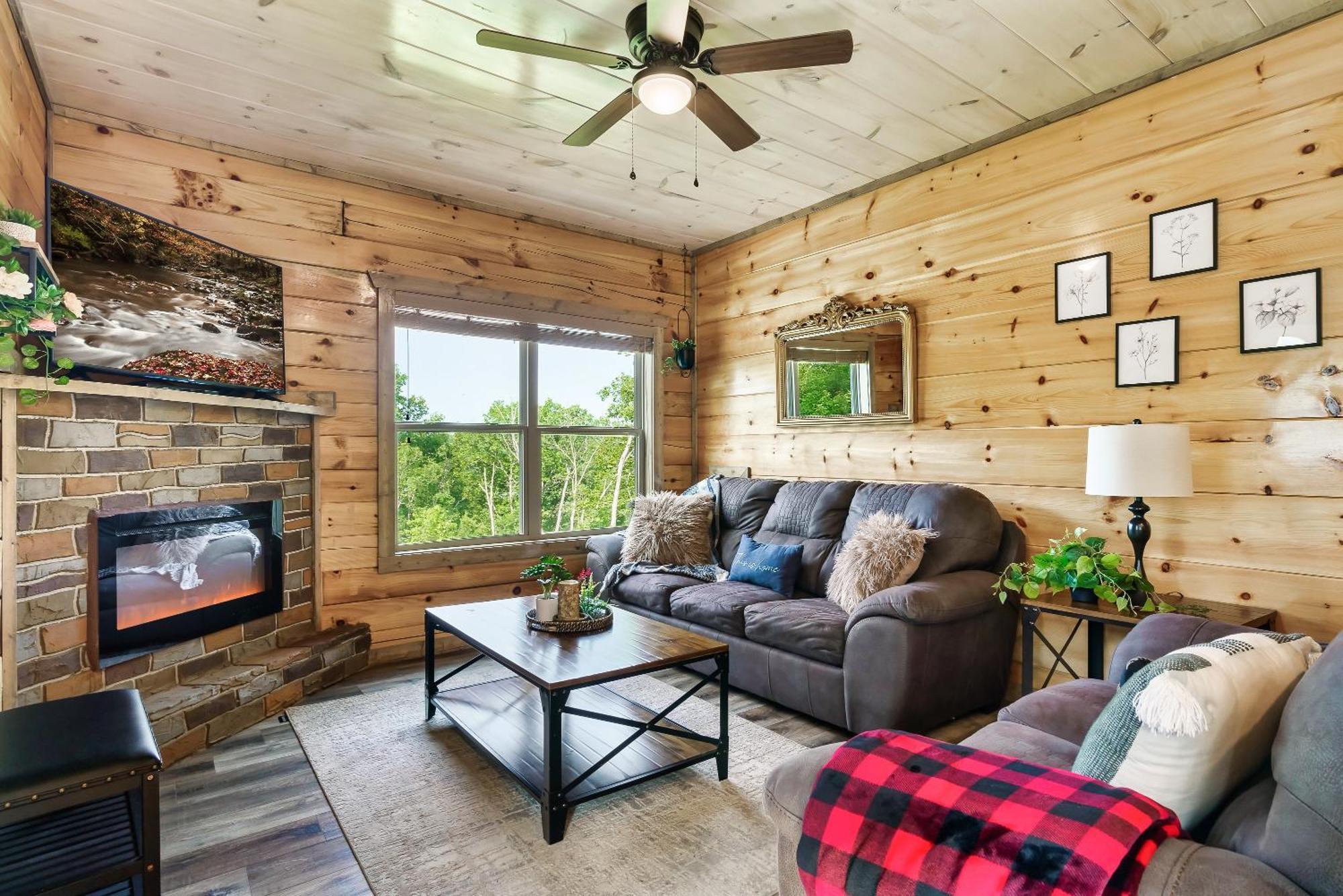Spring Sale! Indoor Pool, Pet Stays Free, Movie, Hottub Sevierville Exteriör bild
